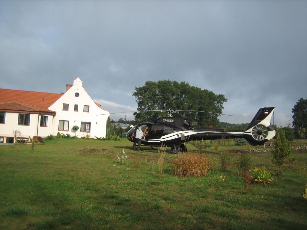 Gosciniec Rycerski Bed and Breakfast Paprotki Eksteriør billede