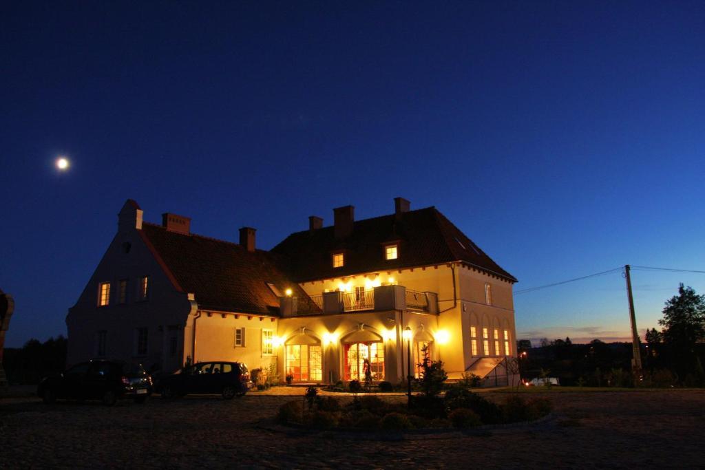 Gosciniec Rycerski Bed and Breakfast Paprotki Eksteriør billede