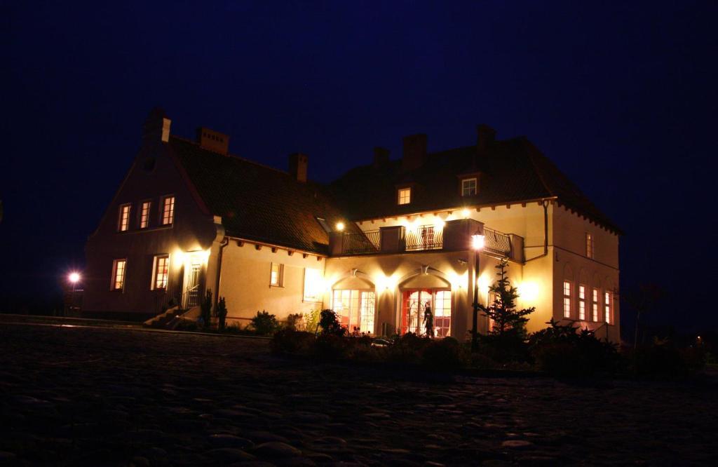 Gosciniec Rycerski Bed and Breakfast Paprotki Eksteriør billede