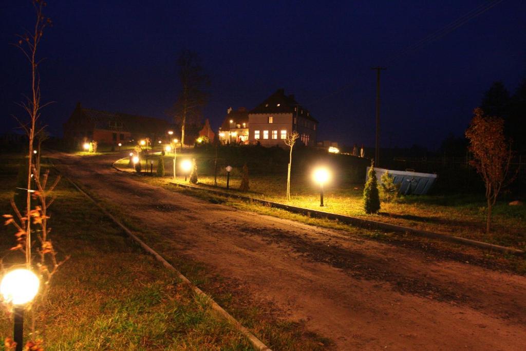 Gosciniec Rycerski Bed and Breakfast Paprotki Eksteriør billede
