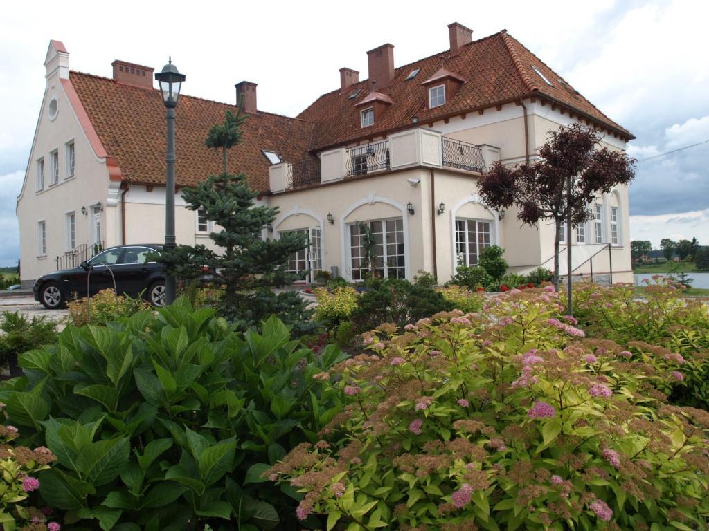 Gosciniec Rycerski Bed and Breakfast Paprotki Eksteriør billede