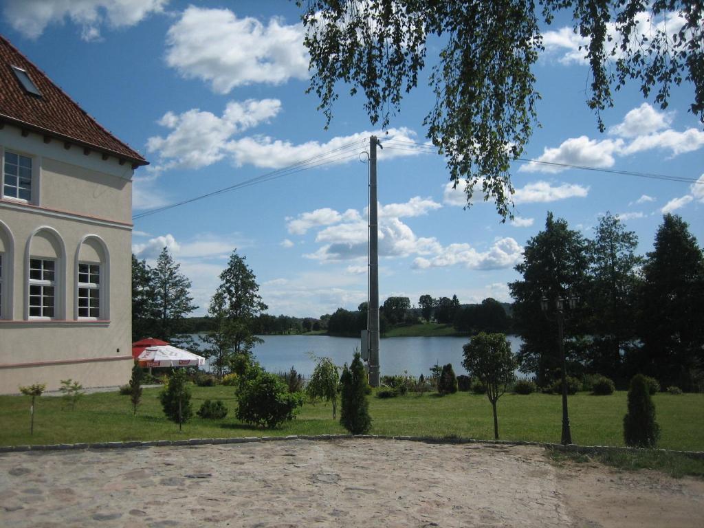Gosciniec Rycerski Bed and Breakfast Paprotki Eksteriør billede